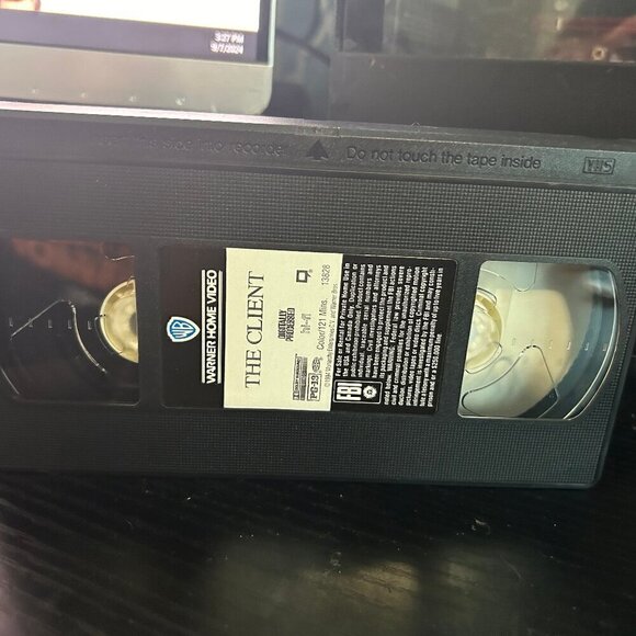 The Client (VHS, 1994) - Picture 5 of 5